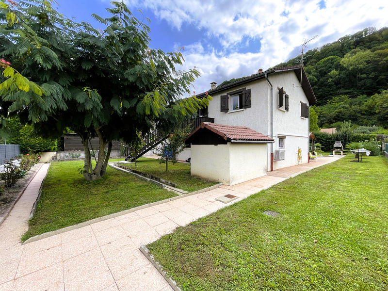 Villa - 107 m² - 5 pièces