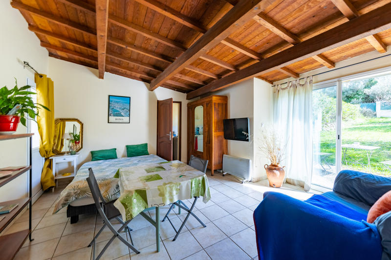 Maison - 220 m² - 6 pièces