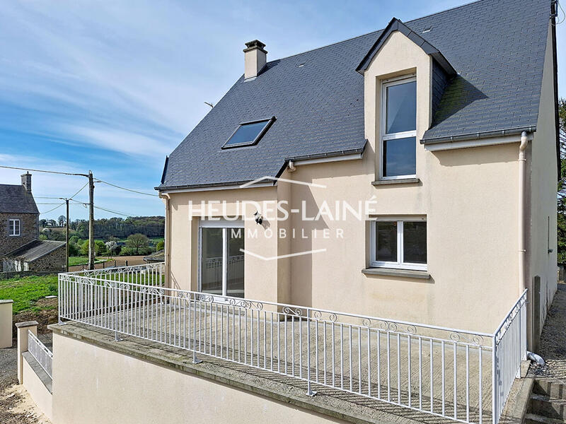 Maison - 104 m² - 6 pièces