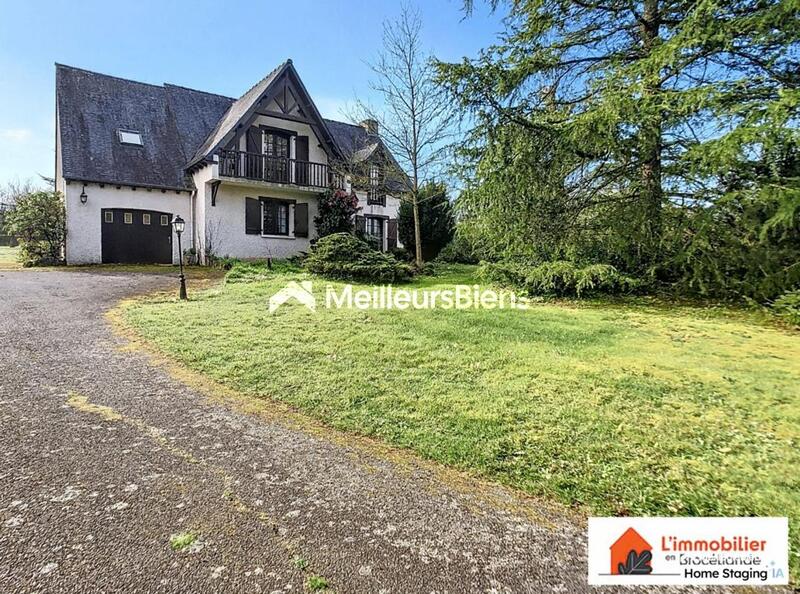 Maison - 205 m² - 4 pièces