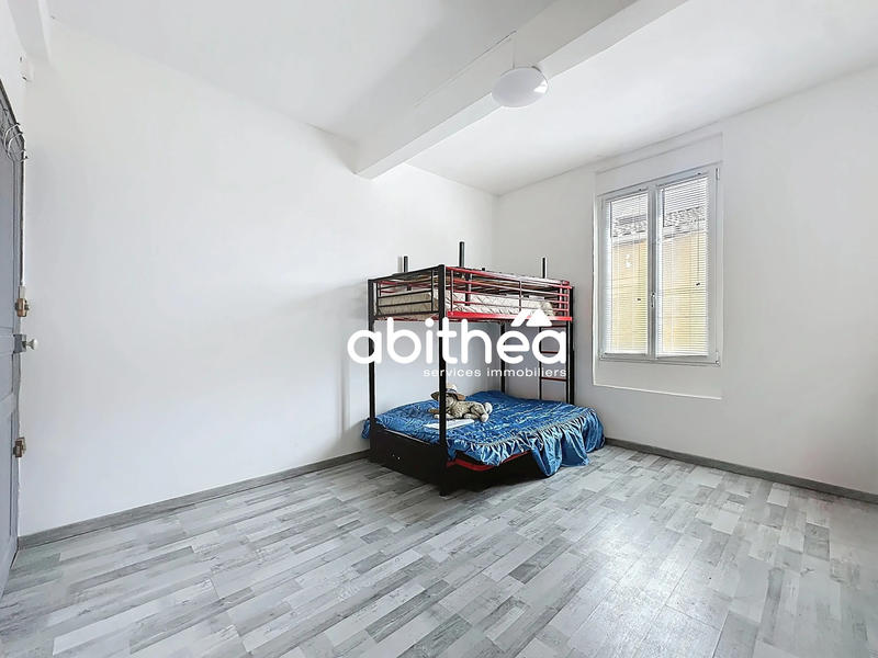 Appartement - 110 m² - 4 pièces