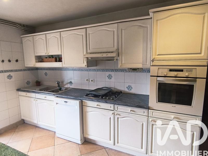 Maison - 92 m² - 4 pièces