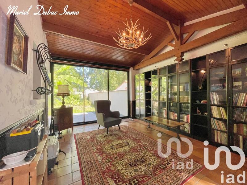 Maison - 201 m² - 5 pièces