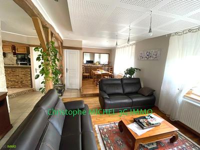 Maison - 135 m² - 6 pièces