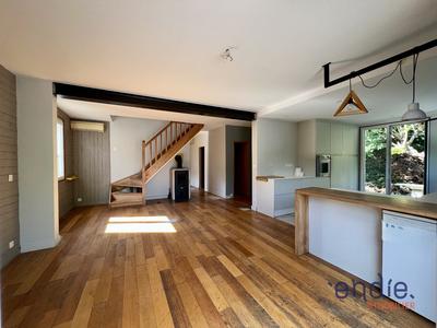 Maison - 158 m² - 7 pièces