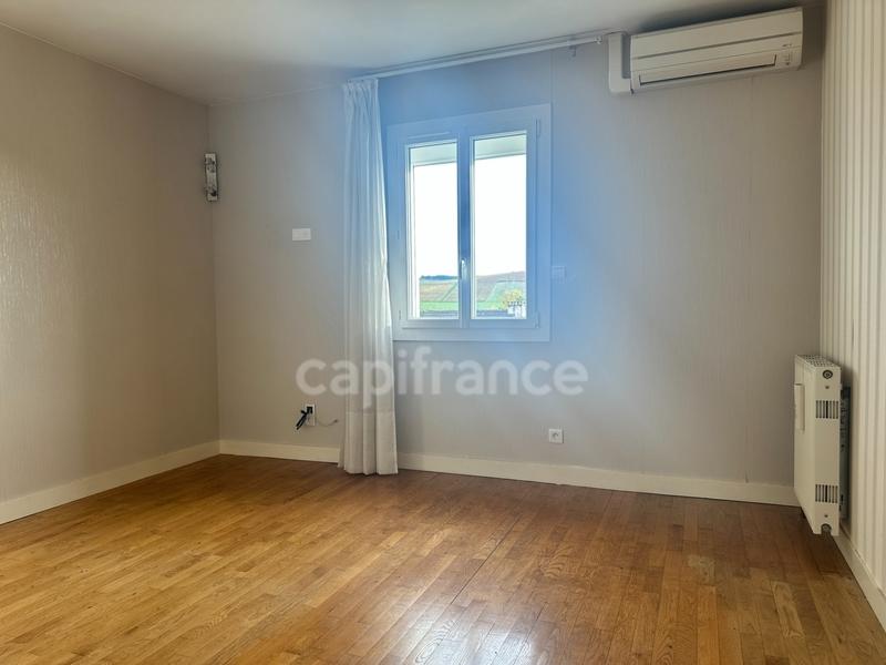 Maison - 179 m² - 9 pièces
