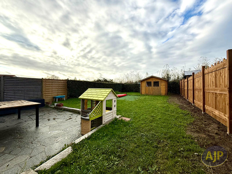 Maison - 104 m² - 6 pièces