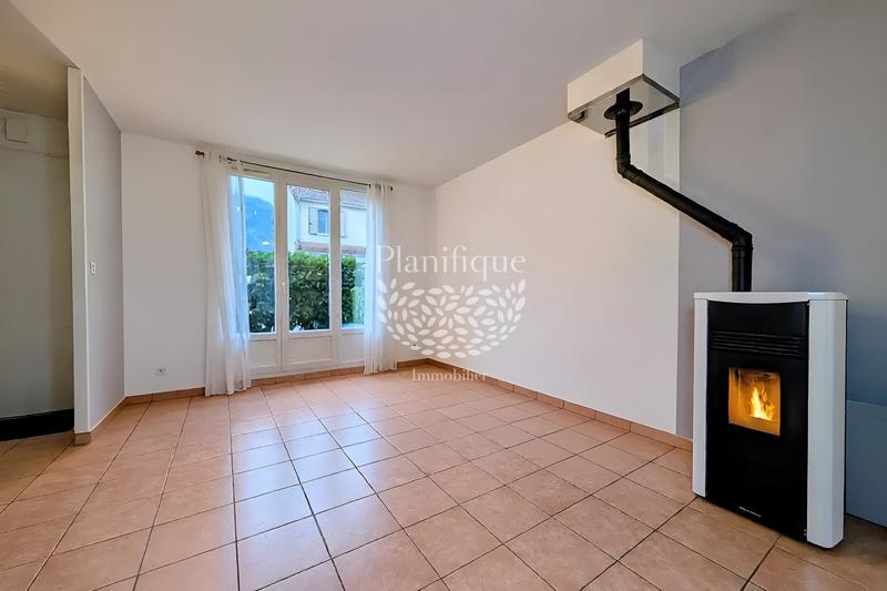 Maison - 96 m² - 5 pièces