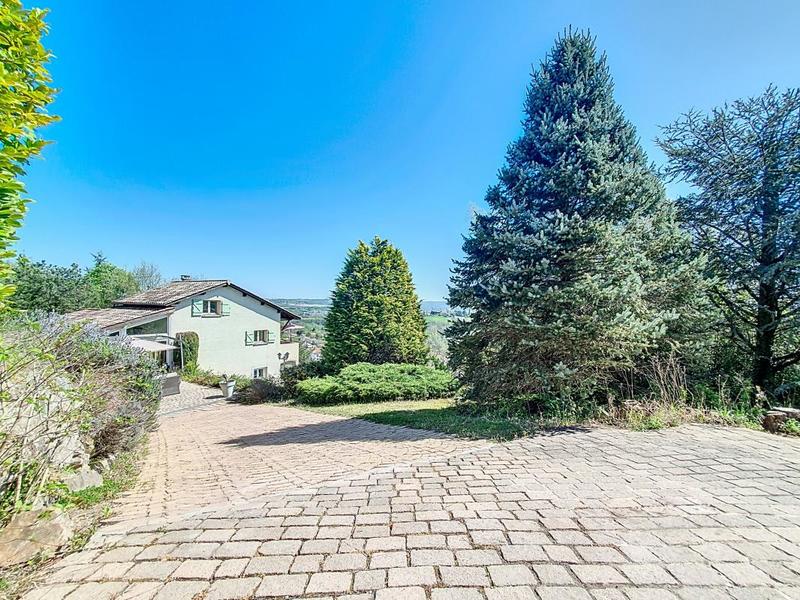 Maison - 170 m² - 6 pièces