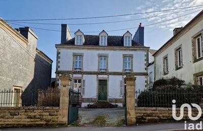 Maison - 192 m² - 10 pièces