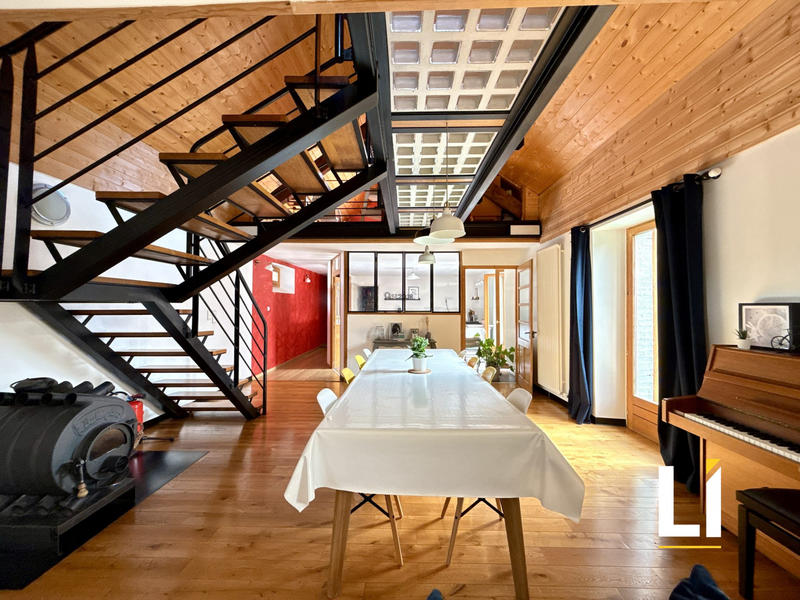 Appartement - 161 m² - 5 pièces