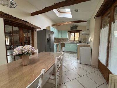 Maison - 262 m² - 6 pièces