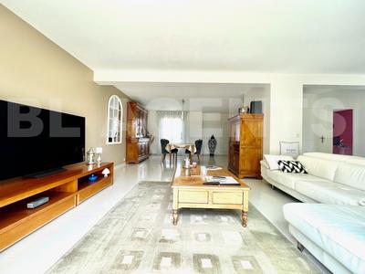 Maison contemporaine - 155 m² - 6 pièces