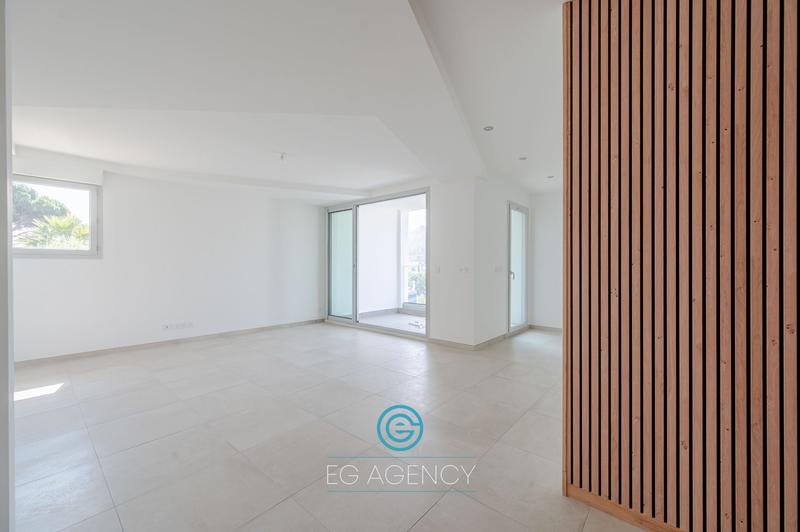 Appartement - 115 m² - 4 pièces