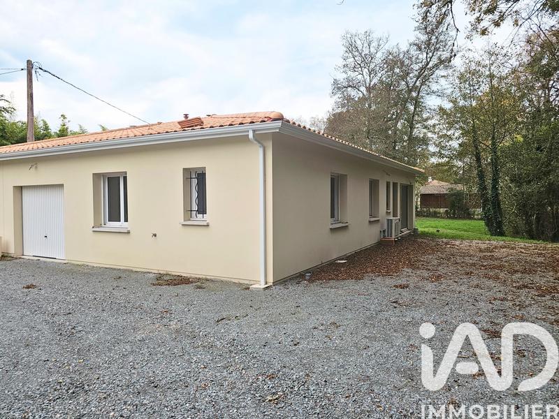Maison - 93 m² - 4 pièces
