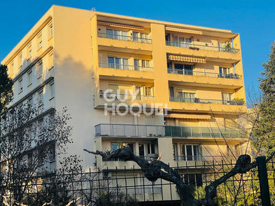 Appartement - 87 m² - 5 pièces