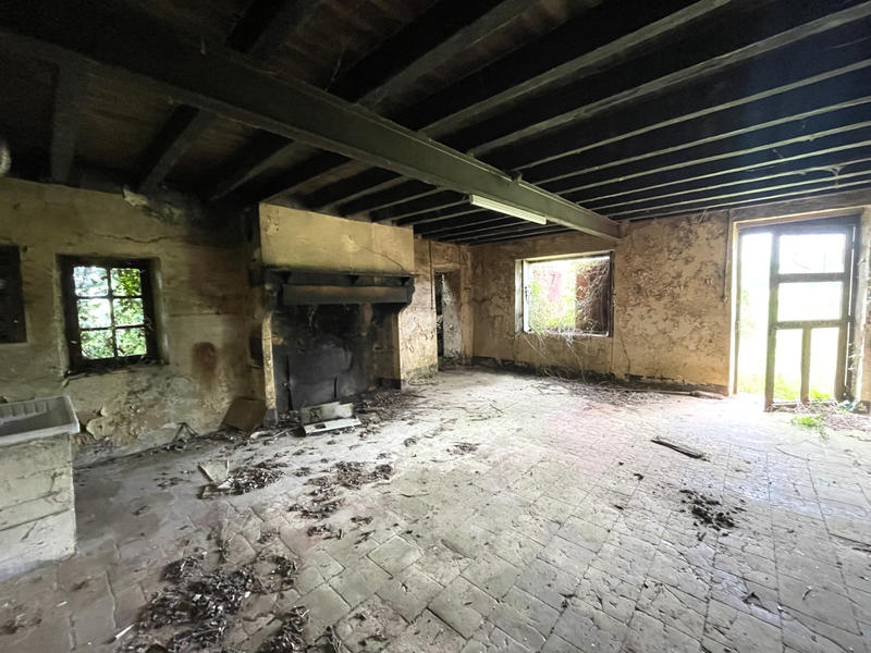 Maison - 250 m² - 6 pièces