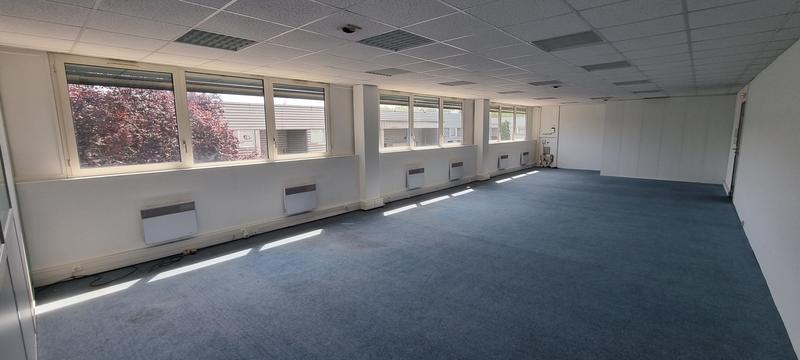Bureau - 134 m²