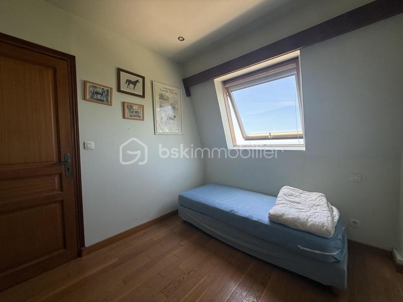 Propriété - 340 m² - 9 pièces