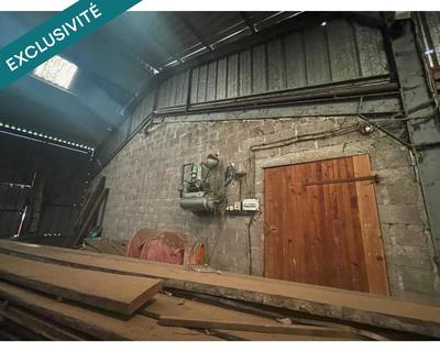 Local commercial - 593 m² - 1 pièce