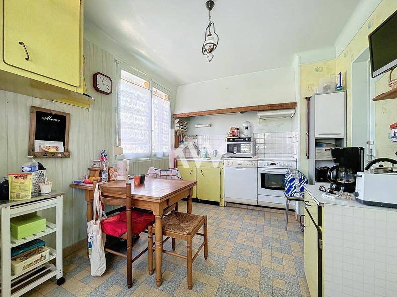 Pavillon - 136 m² - 6 pièces