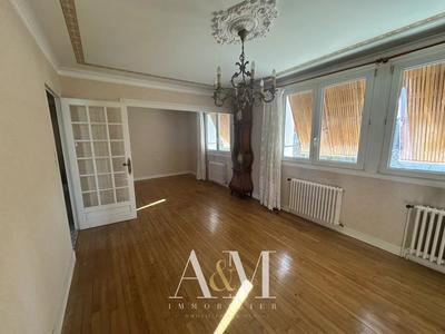 Maison - 114 m² - 6 pièces