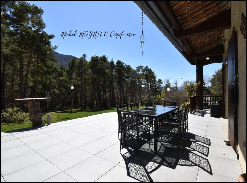 Maison - 185 m² - 6 pièces