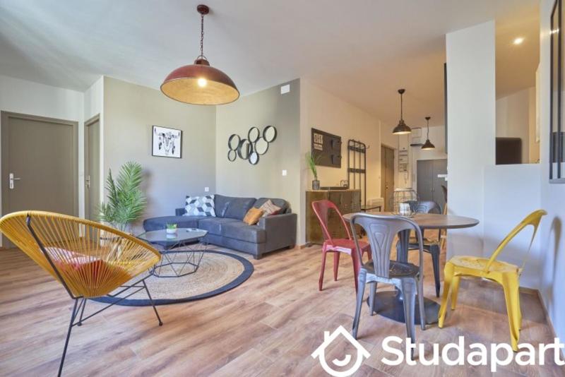 Chambre - 15 m² - 1 pièce