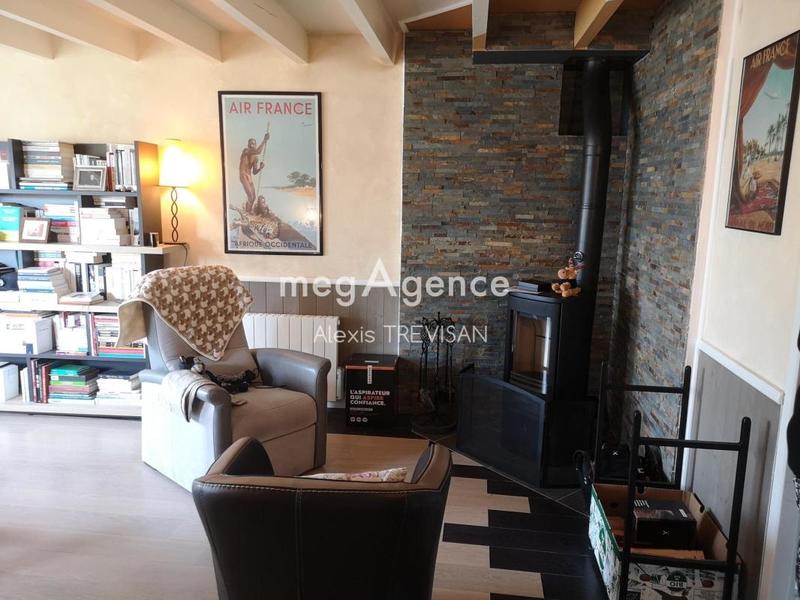 Maison - 143 m² - 8 pièces