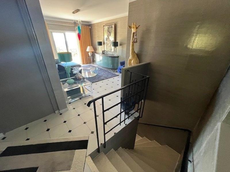 Appartement - 97 m² - 5 pièces