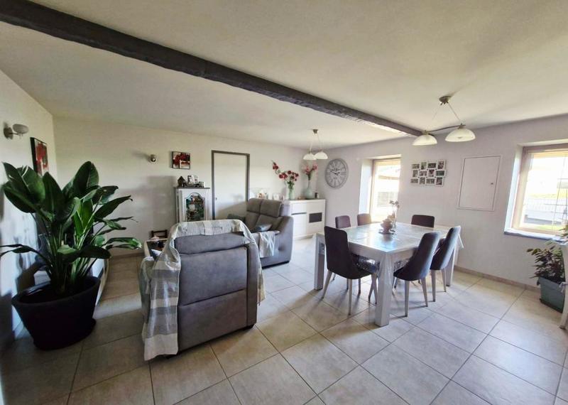 Maison - 92 m² - 4 pièces