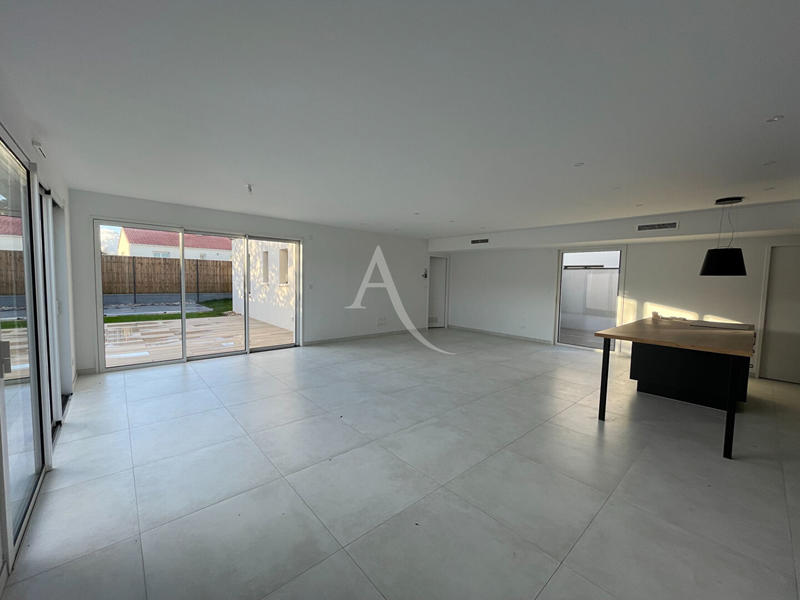 Maison - 120 m² - 4 pièces