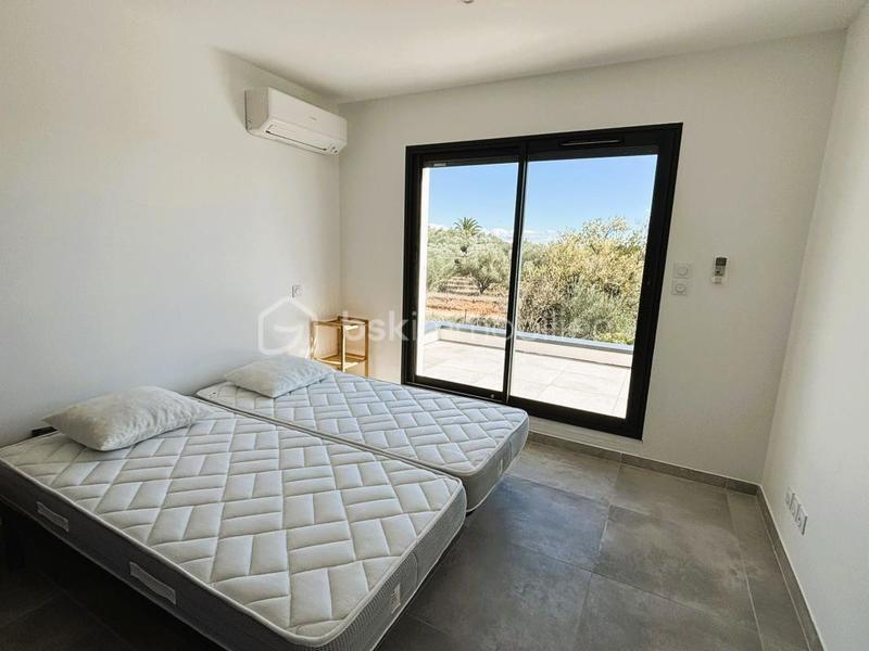 Villa - 95 m² - 4 pièces