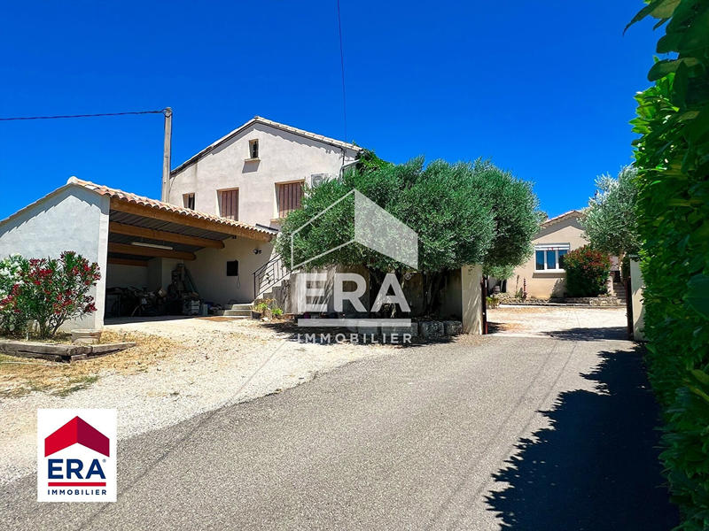 Maison - 164 m² - 9 pièces