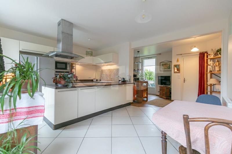 Appartement - 77 m² - 4 pièces