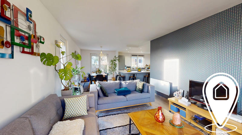 Maison - 96 m² - 6 pièces