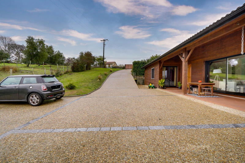 Maison - 125 m² - 5 pièces