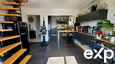 Maison - 195 m² - 6 pièces