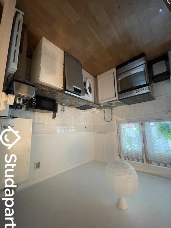 Chambre - 9 m² - 1 pièce