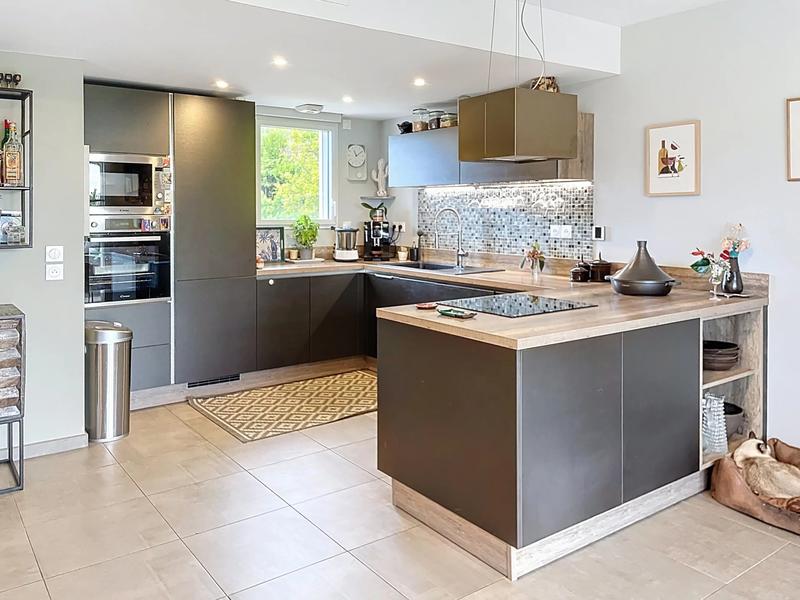 Appartement - 92 m² - 4 pièces