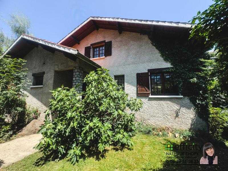 Maison - 199 m² - 7 pièces