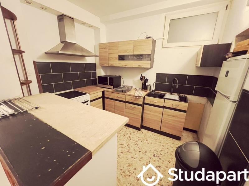 Chambre - 9 m² - 1 pièce