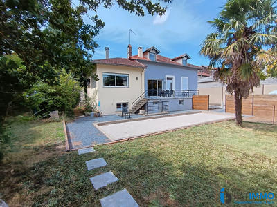 Maison ancienne - 300 m² - 8 pièces