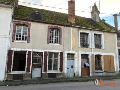 Maison - 220 m² - 9 pièces