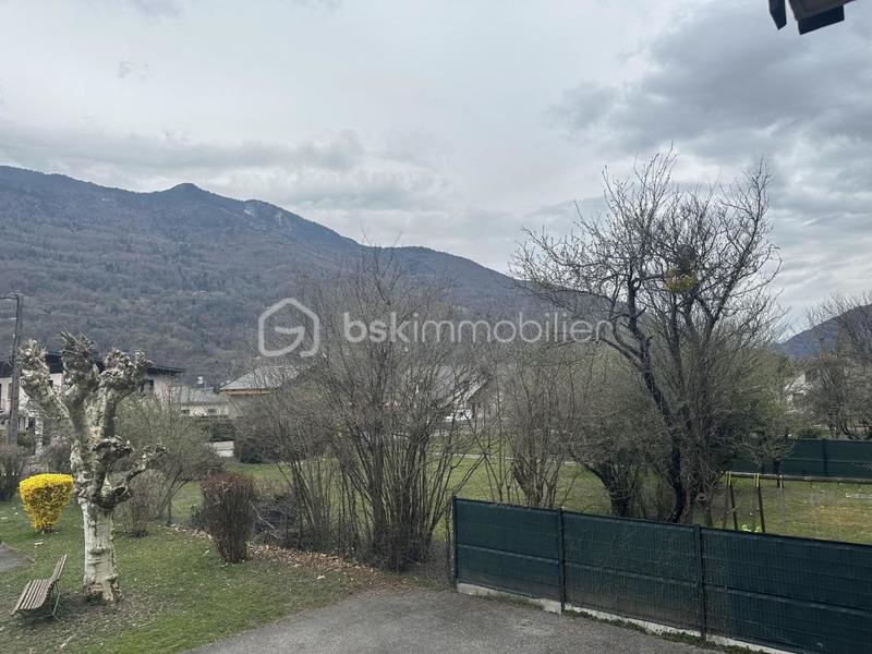 Appartement - 75 m² - 3 pièces