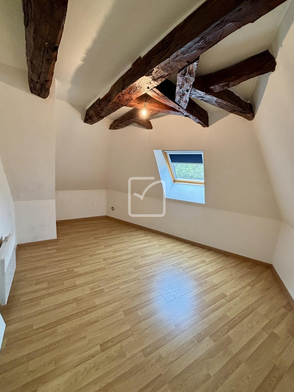 Maison - 80 m² - 5 pièces