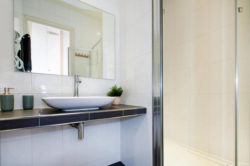 Chambre - 17 m² - 7 pièces