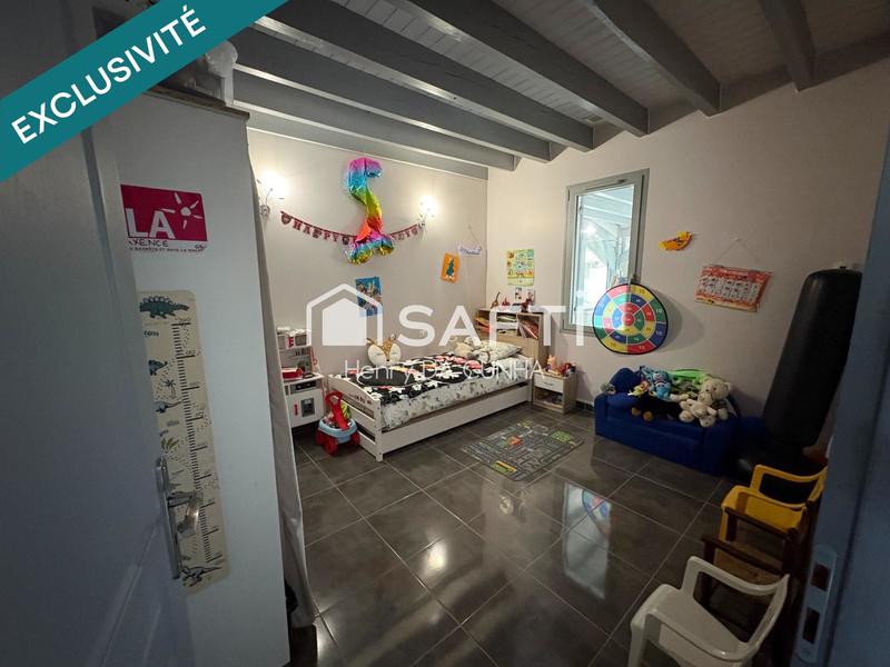 Maison - 180 m² - 8 pièces