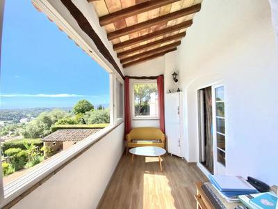 Appartement - 66 m² - 2 pièces