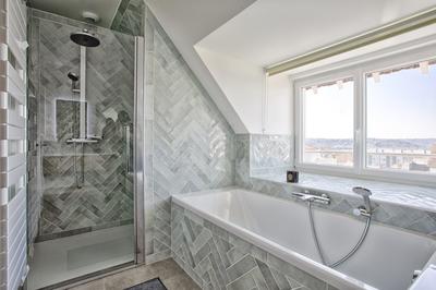 Maison - 176 m² - 7 pièces